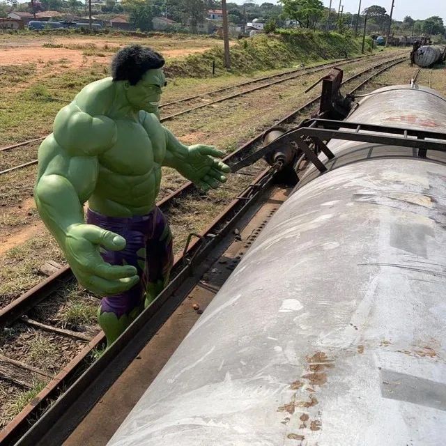 Hulk tamanho real  - Foto 3