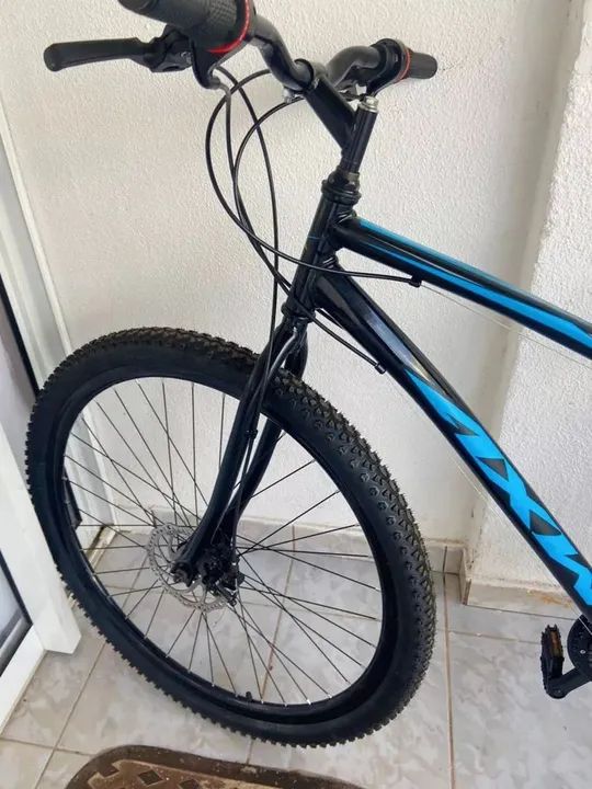 BICICLETA ARO 29 AXW AÇO CARBONO FREIO A DISCO 21 MARCHAS BIKE ADULTA - Foto 4