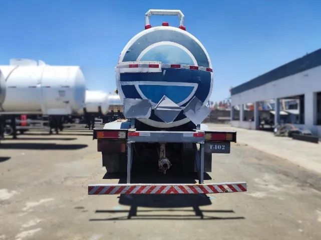  Tanque COMPARTIMENTADO - AÇO INOX TÉRMICO - 18.000L  - Foto 2