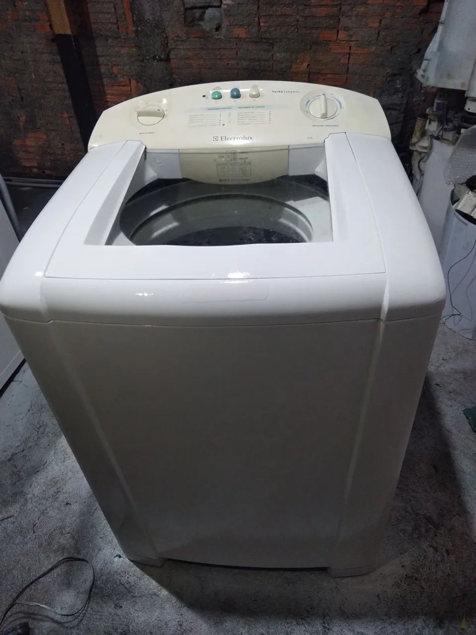 Máquina de Lavar Roupa Electrolux Turbo Limpeza - Foto 2