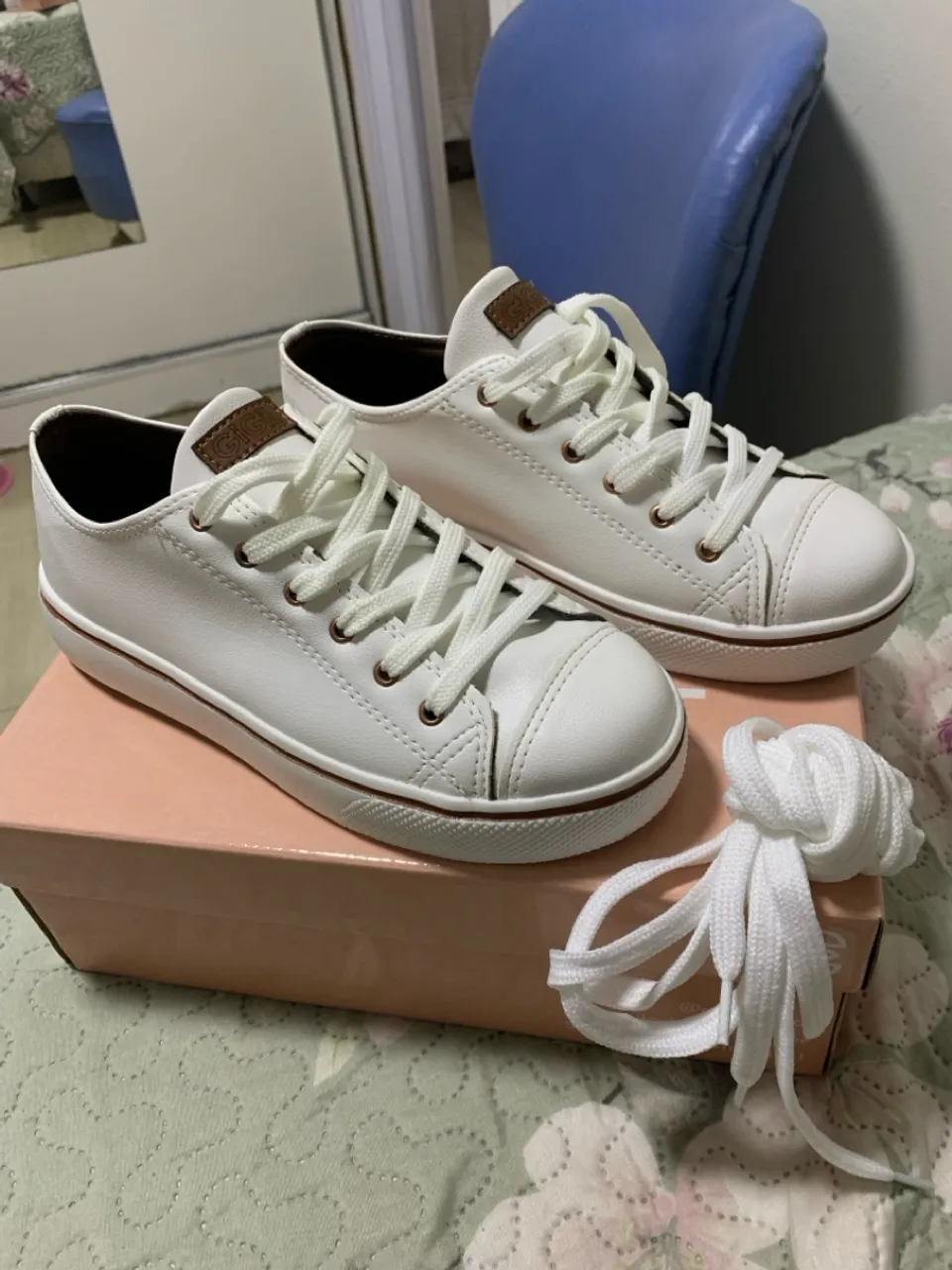 Tênis Branco Feminino GIGIL nunca usado