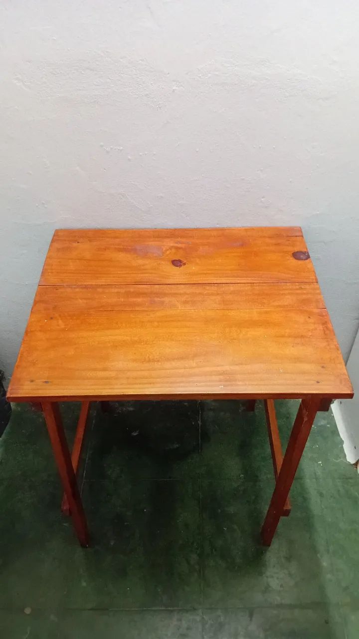 Escrivaninha/Mesa de Madeira  - Foto 3