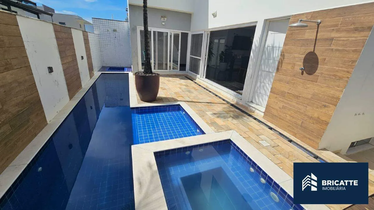 Sobrado à venda, 4 quartos, 4 suítes, Vila São Paulo - Itanhaém/SP