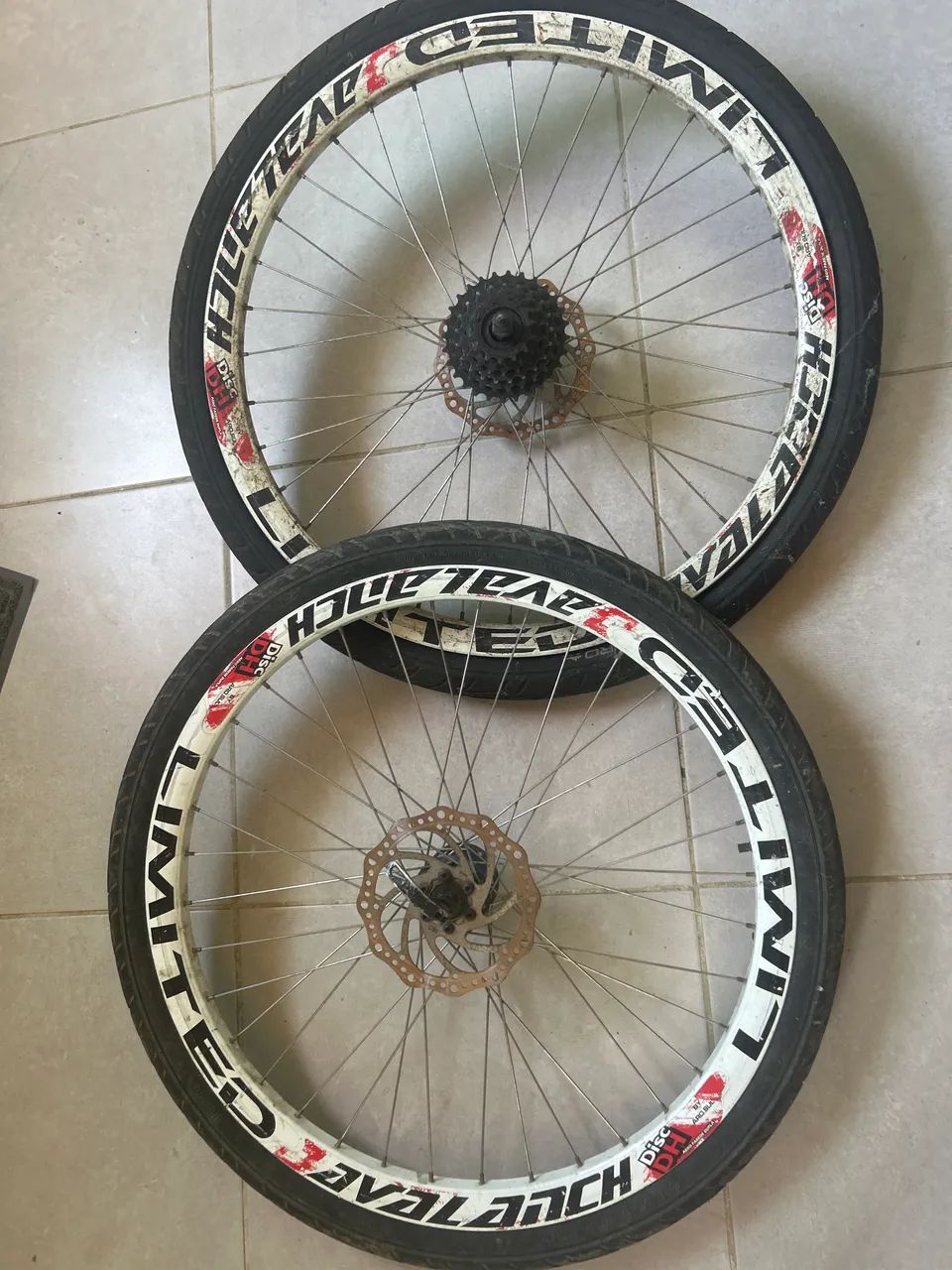 Vendo par de aro 26  - Foto 3