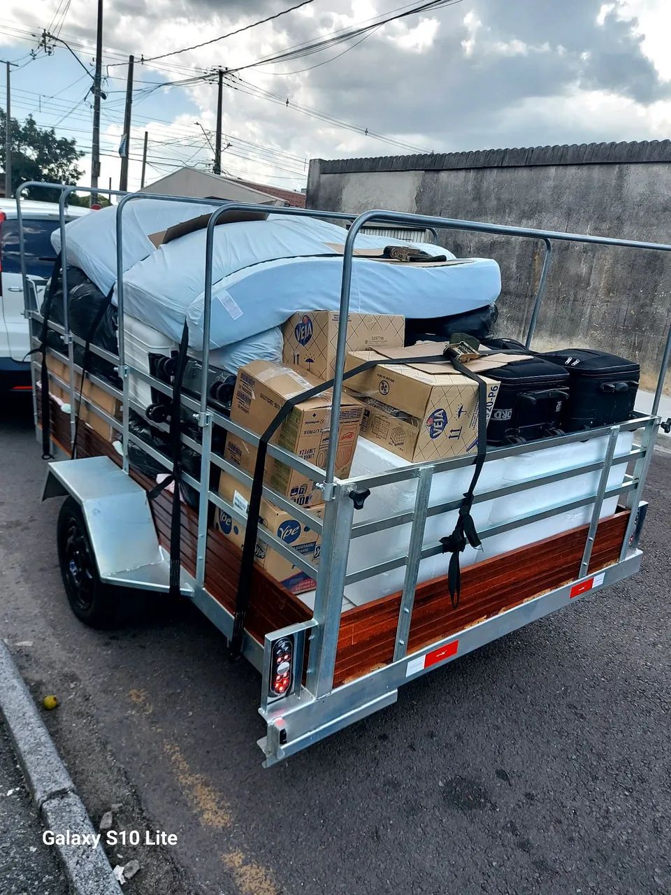PEQUENOS FRETES COM CARRETINHA - JOINVILLE E REGIÃO - Foto 3