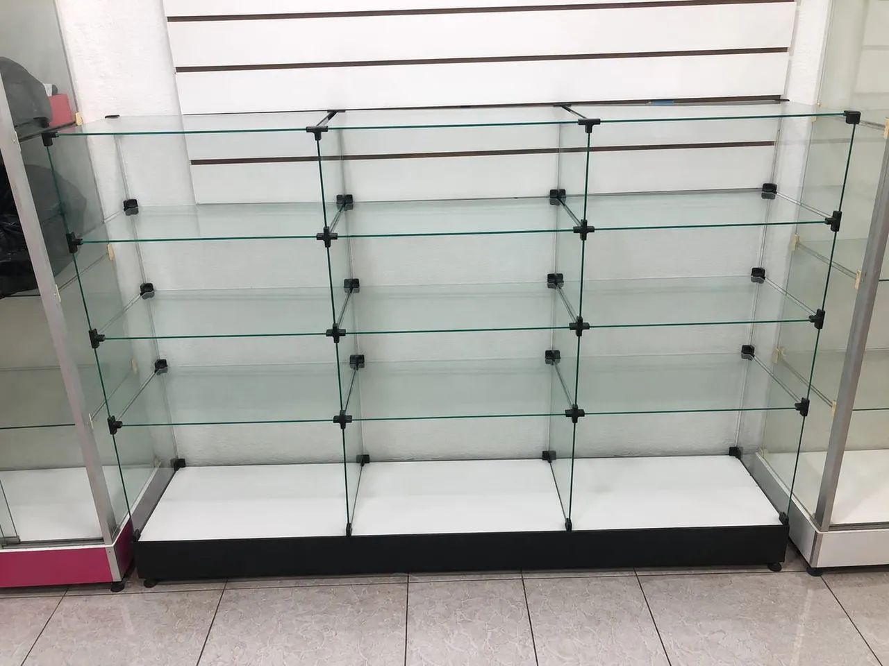 Balcão vitrine 1,00x0,50cm