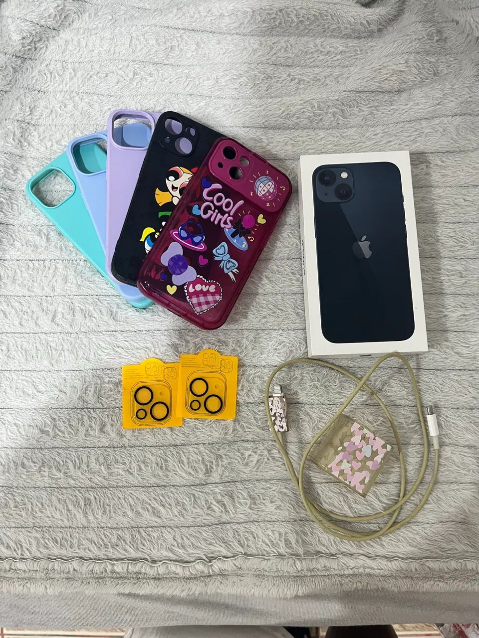 iPhone 13 - usado (único dono) + cabo original e caixa - Foto 5
