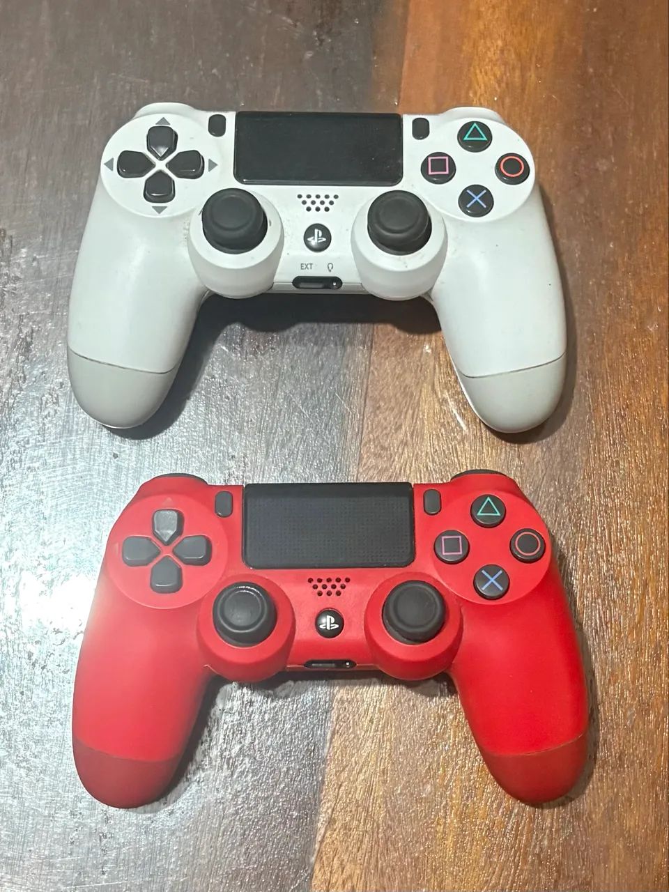 PS4 Slim 1TB + 2 controles  - Foto 2