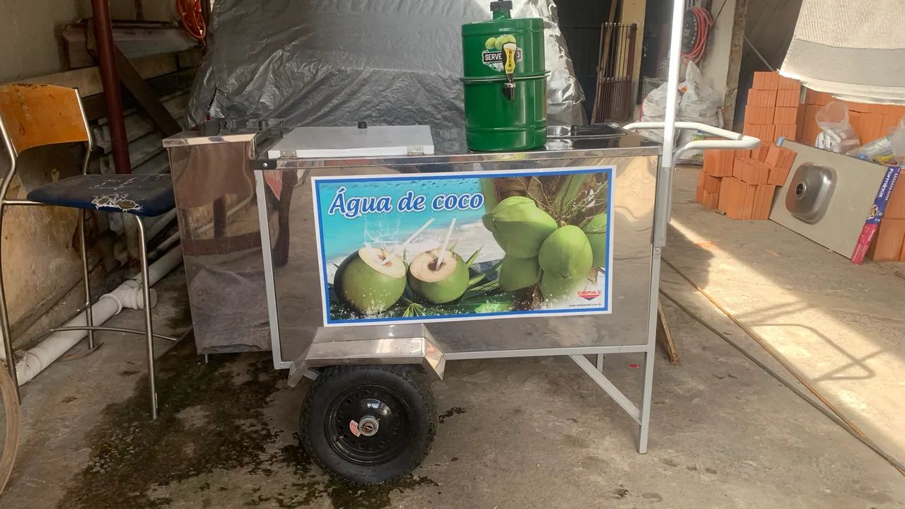 Carrinho de água de coco 