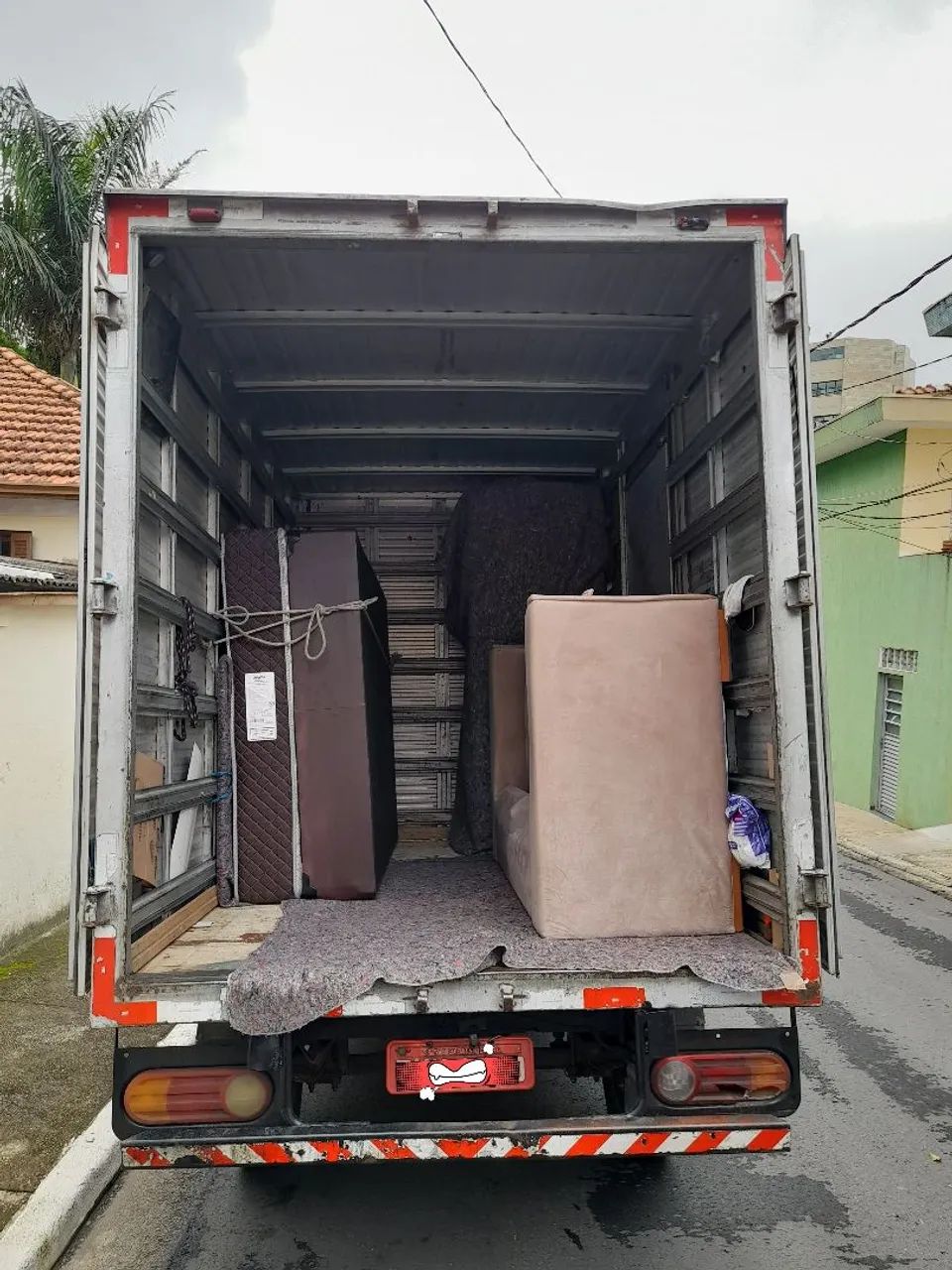 Mudanças carretos fretes transportes em geral  - Foto 2