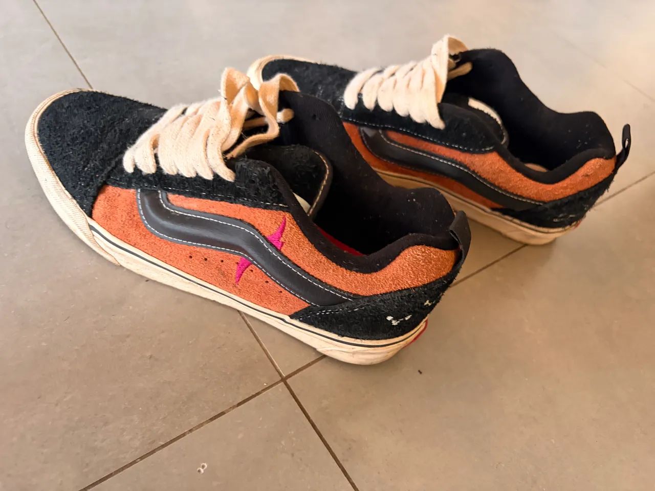 Vans Knu Skool x Disney 