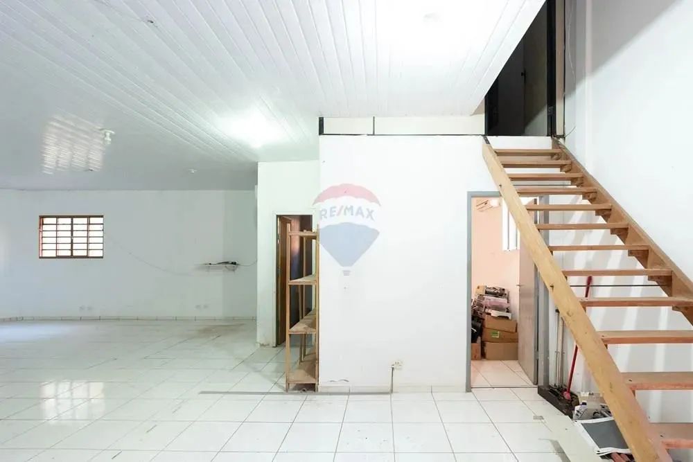 Salão Versátil em Umuarama: Oportunidade Única! - Foto 10