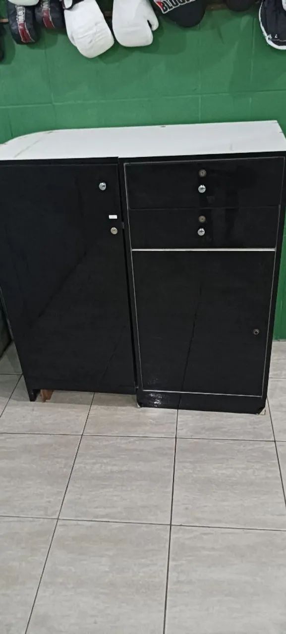 Armário de luxo 1,20 largura por 1,30 de Comprimento.