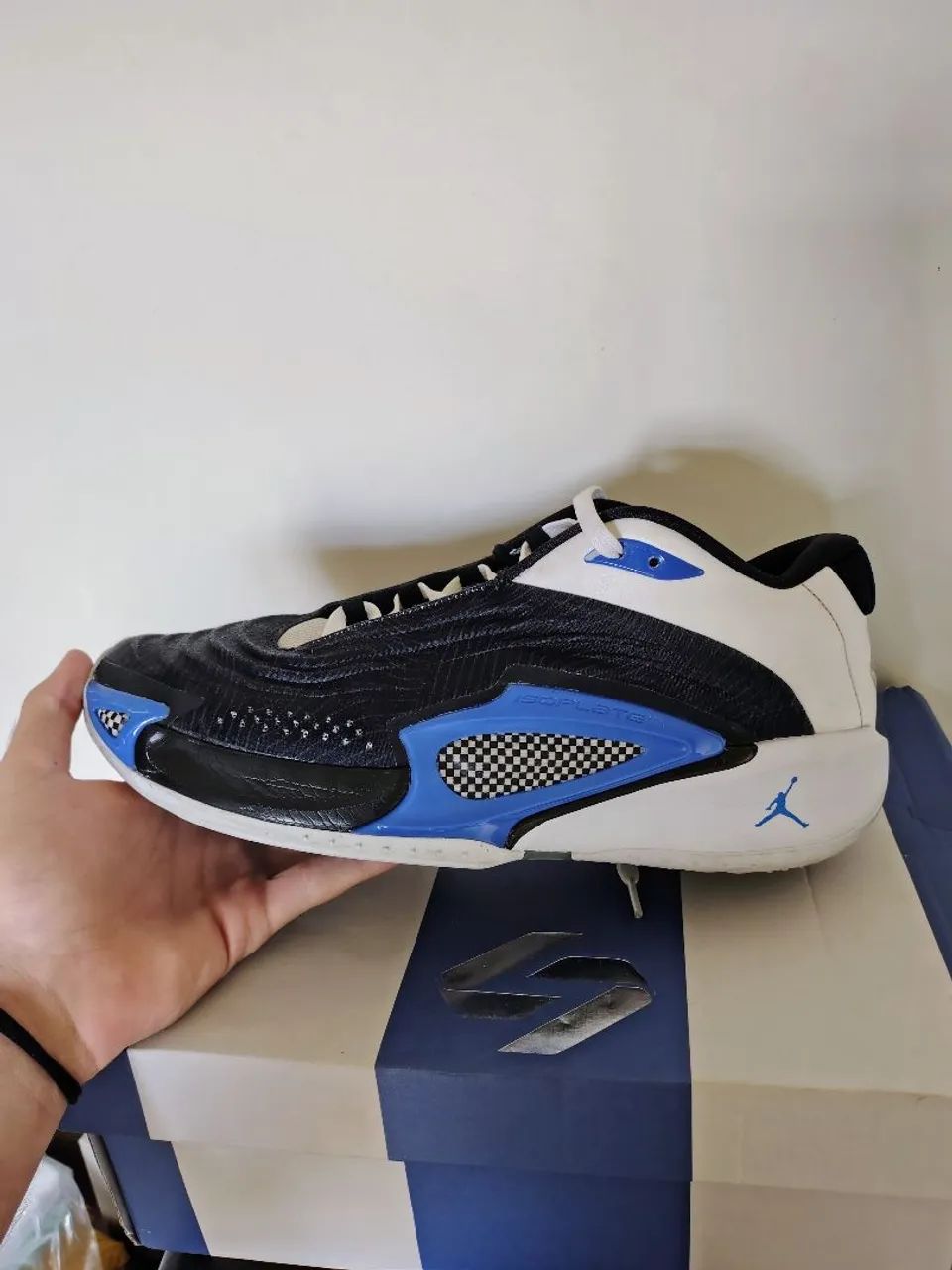 Tênis de Vôlei/ Basquete Luka 3