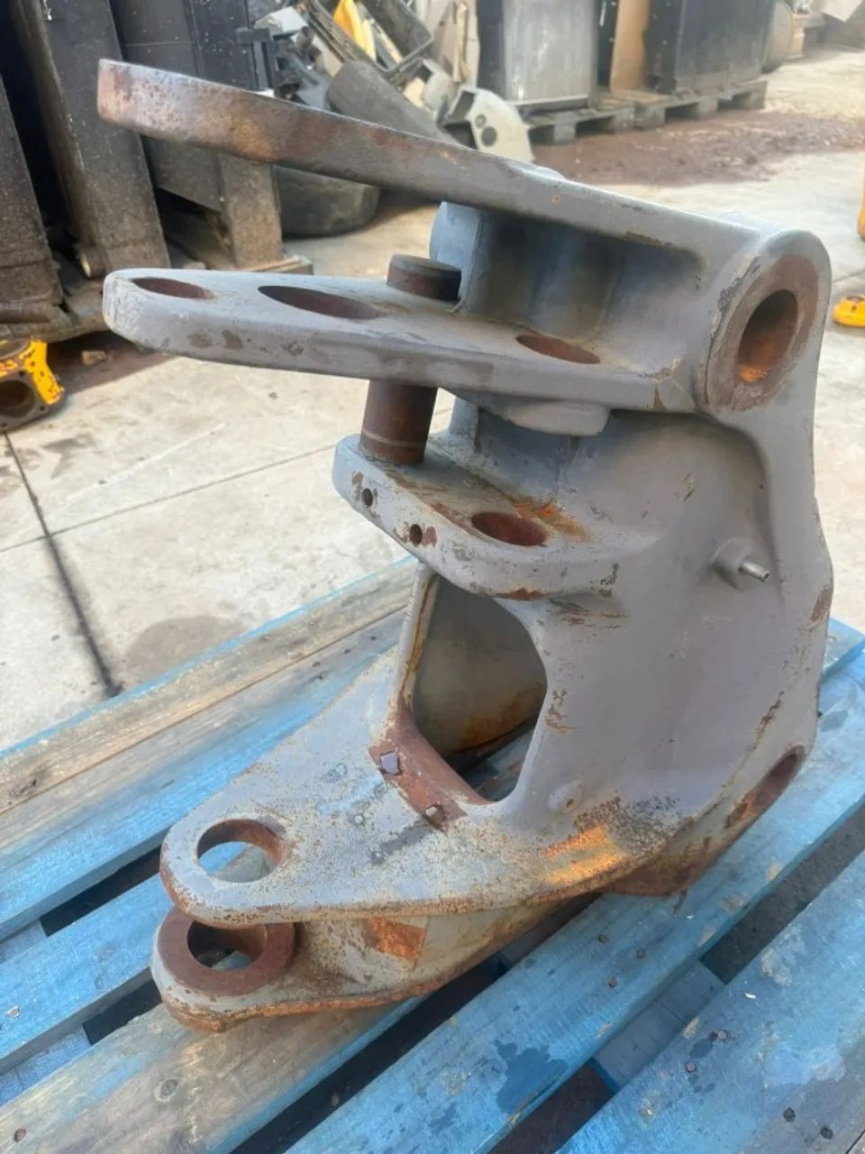 Cara de cavalo retroescavadeira Volvo BL60B/70B p/n  VOE 15645739