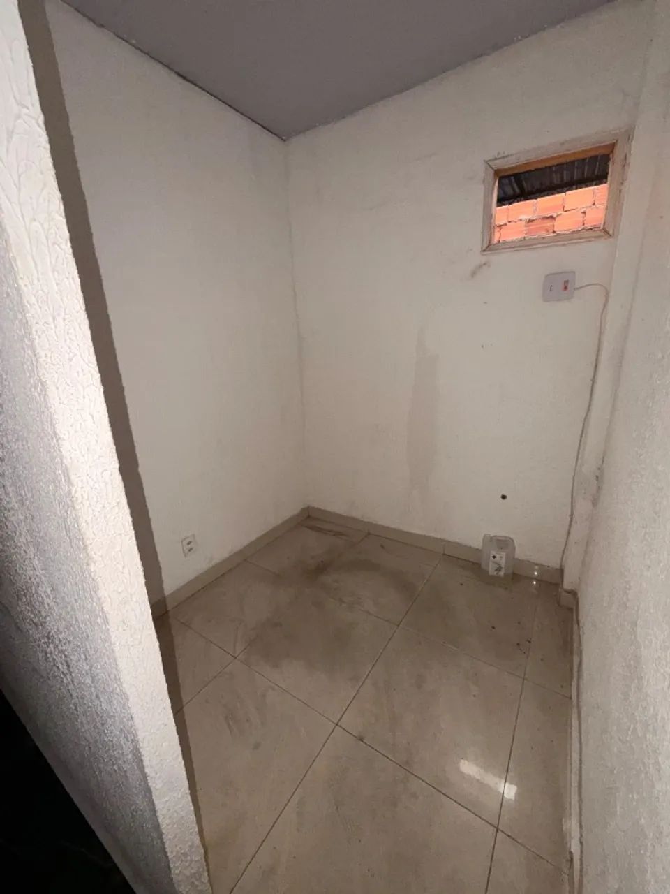 Alugamos essa loja no Centro de Vilar dos Teles / impecável! - Foto 5