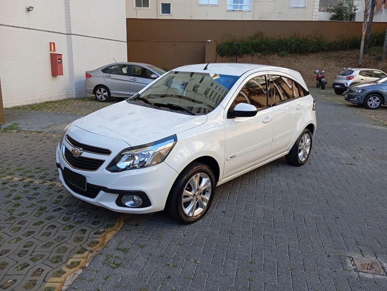 Chevrolet Agile AGILE LTZ 1.4 MPFI 8V FlexPower 5p 2014