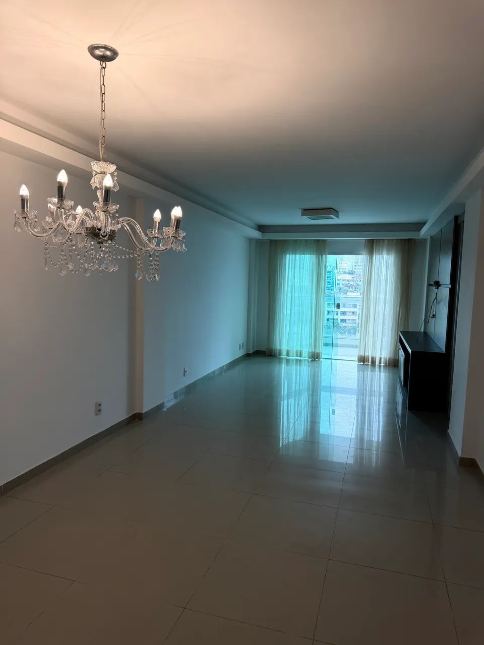 Alugo Apartamento Cavaleiros - Foto 2