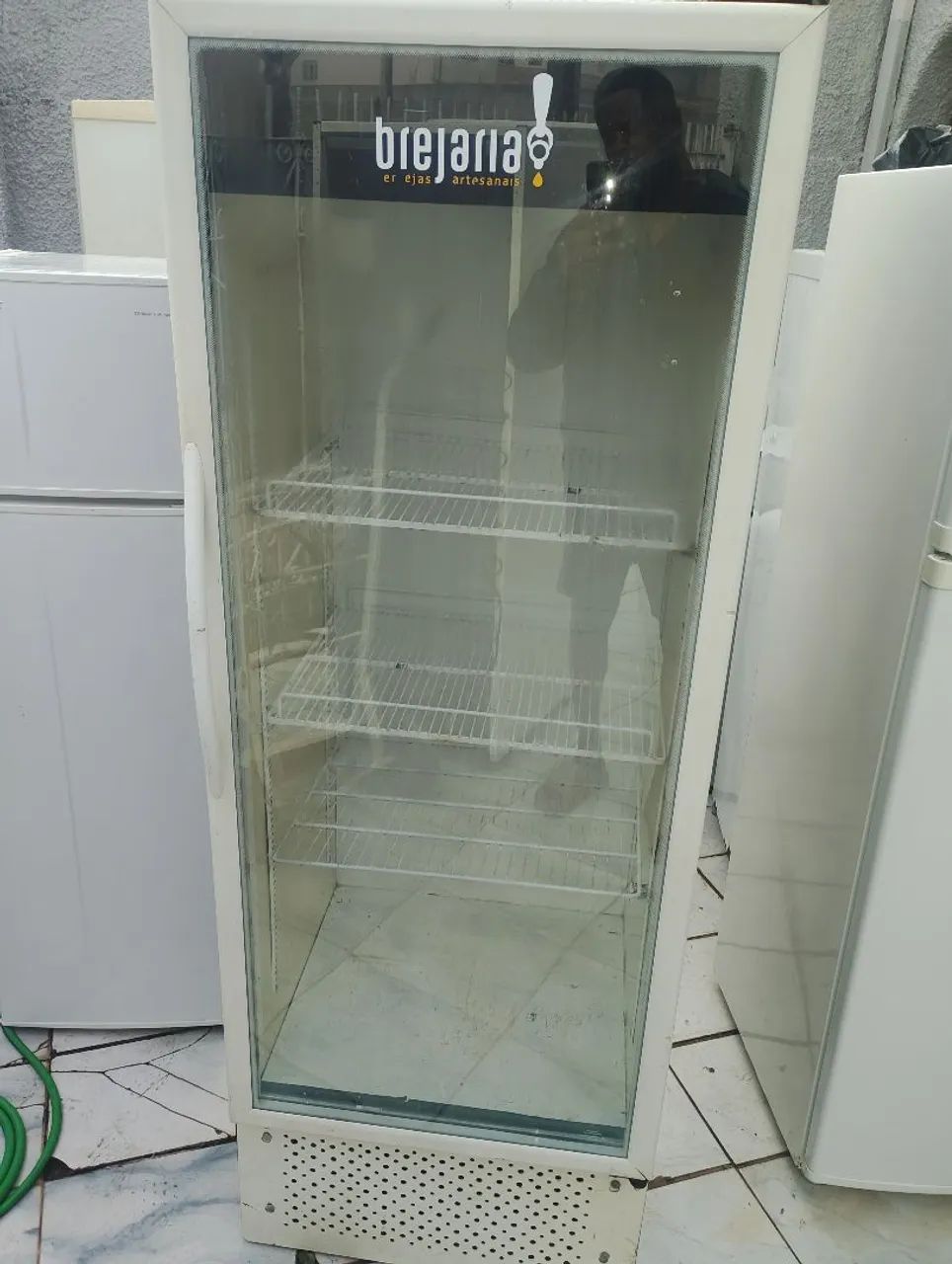CERVEJEIRA EXPOSITORA 440 LITROS
