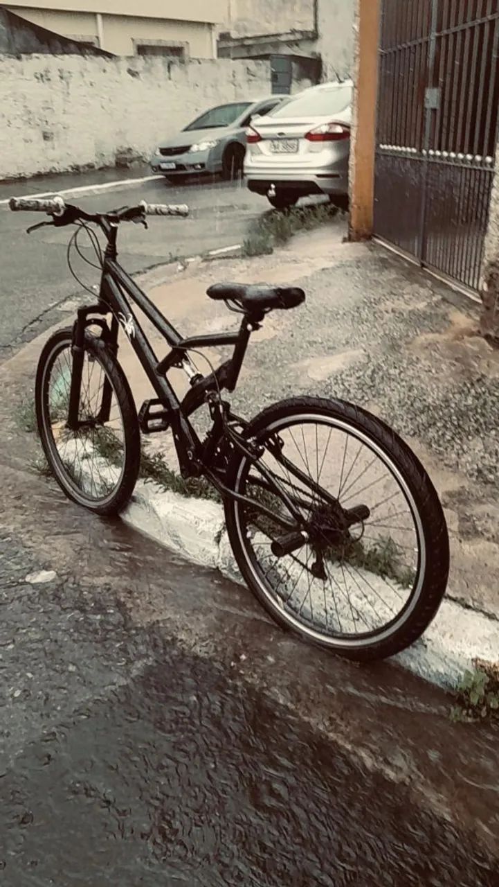Bicicleta usada boa  - Foto 4
