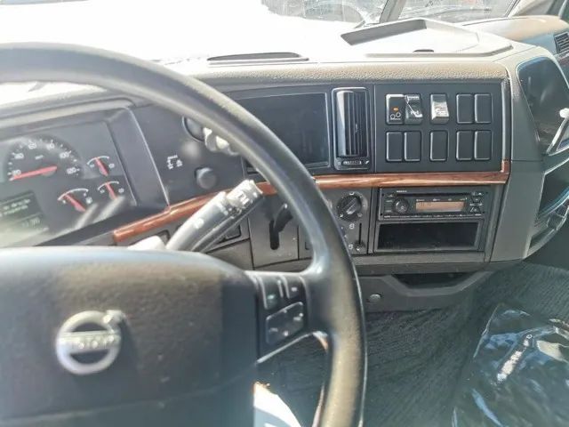 Volvo Fh 440 6x2 - 2011 Cavalo - Foto 3