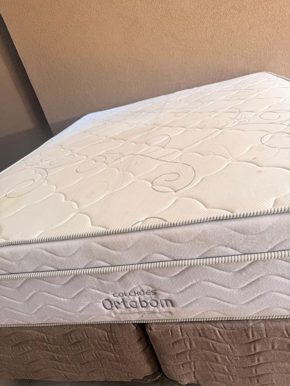 Cama Queen  box + colchão  - Foto 2