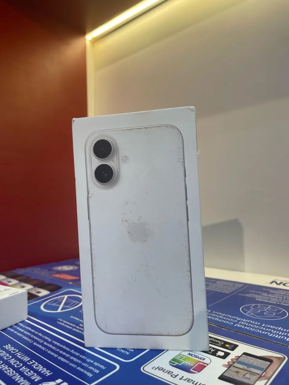 iphone 16 128giga lacrado branco 