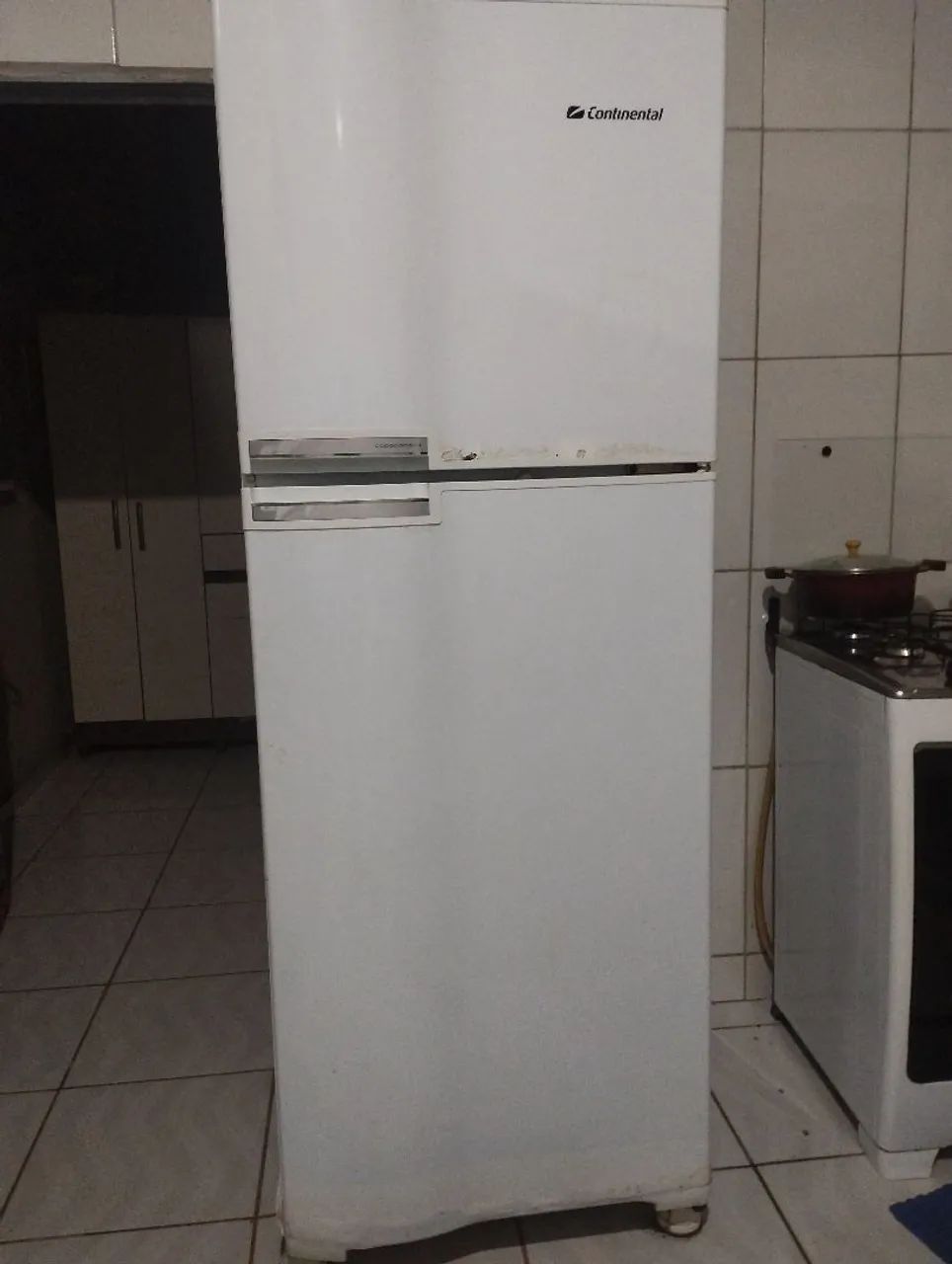 Geladeira continental 