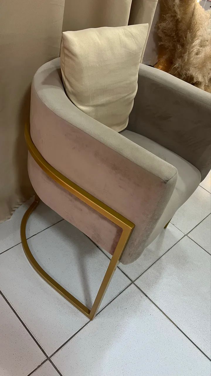 2 Poltronas em veludo 65578364582531121