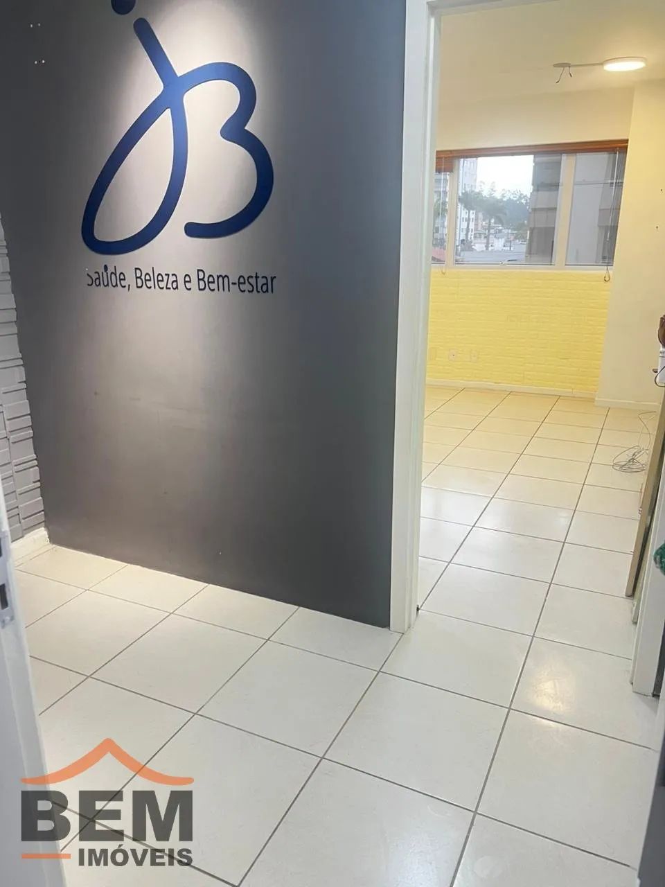 Sala Comercial para aluguel no Centro de Itajaí - Foto 2