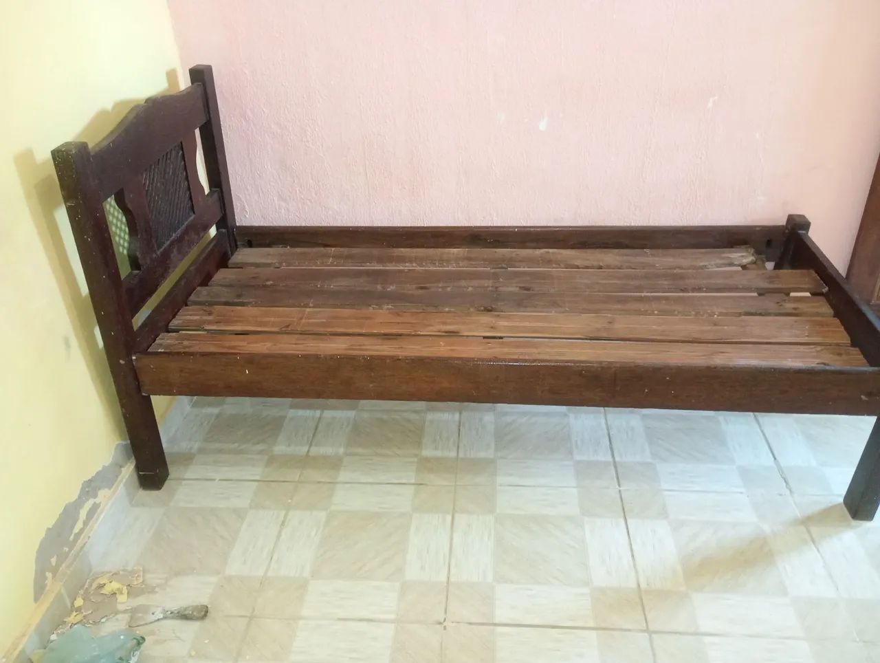 Cama de solteiro 
