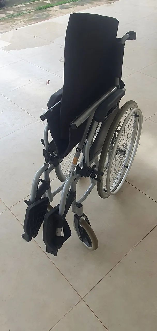 Cadeira de rodas - Foto 5