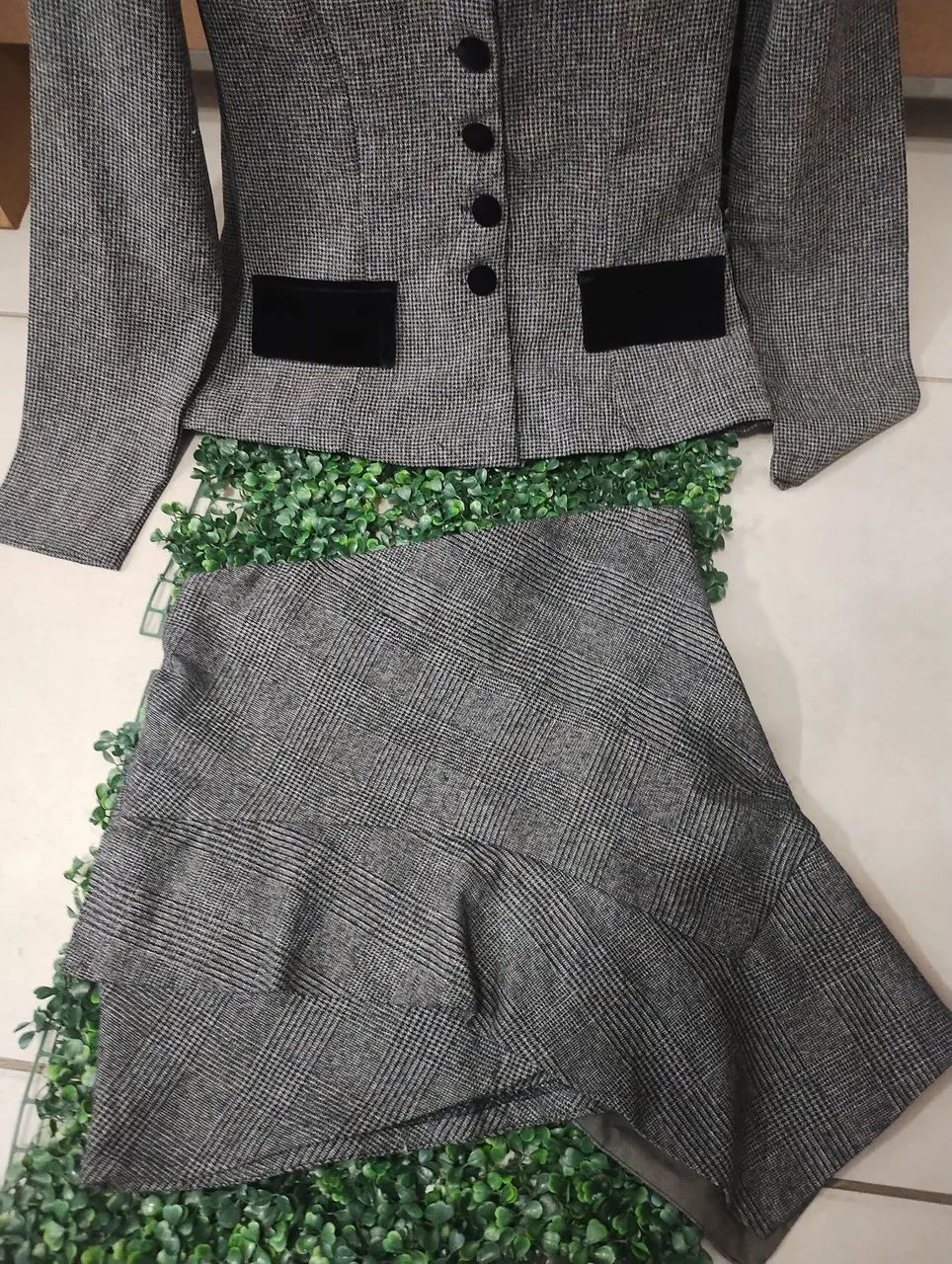 Conjunto casaquinho e saia - Foto 2