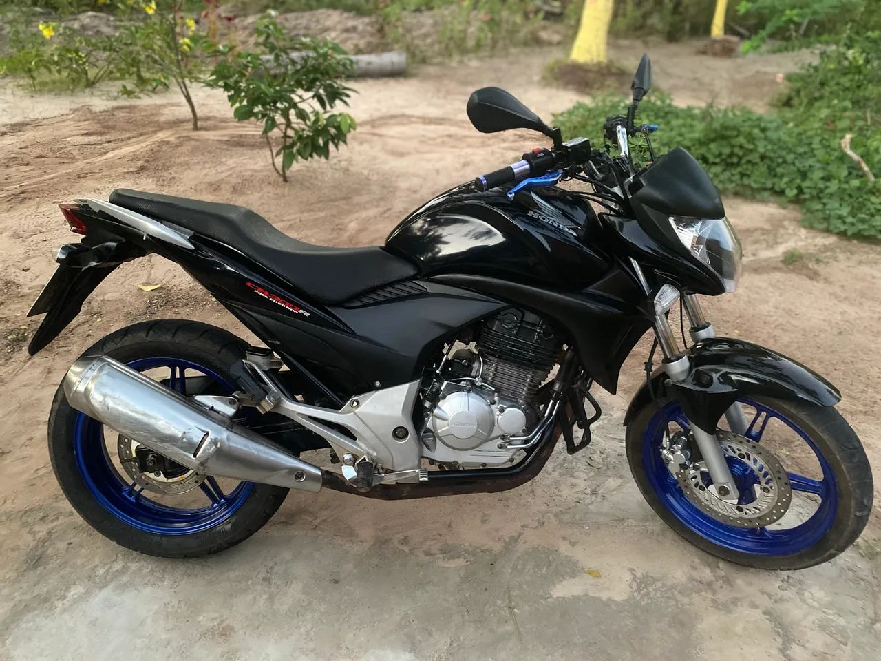Cb 300r ano 2012