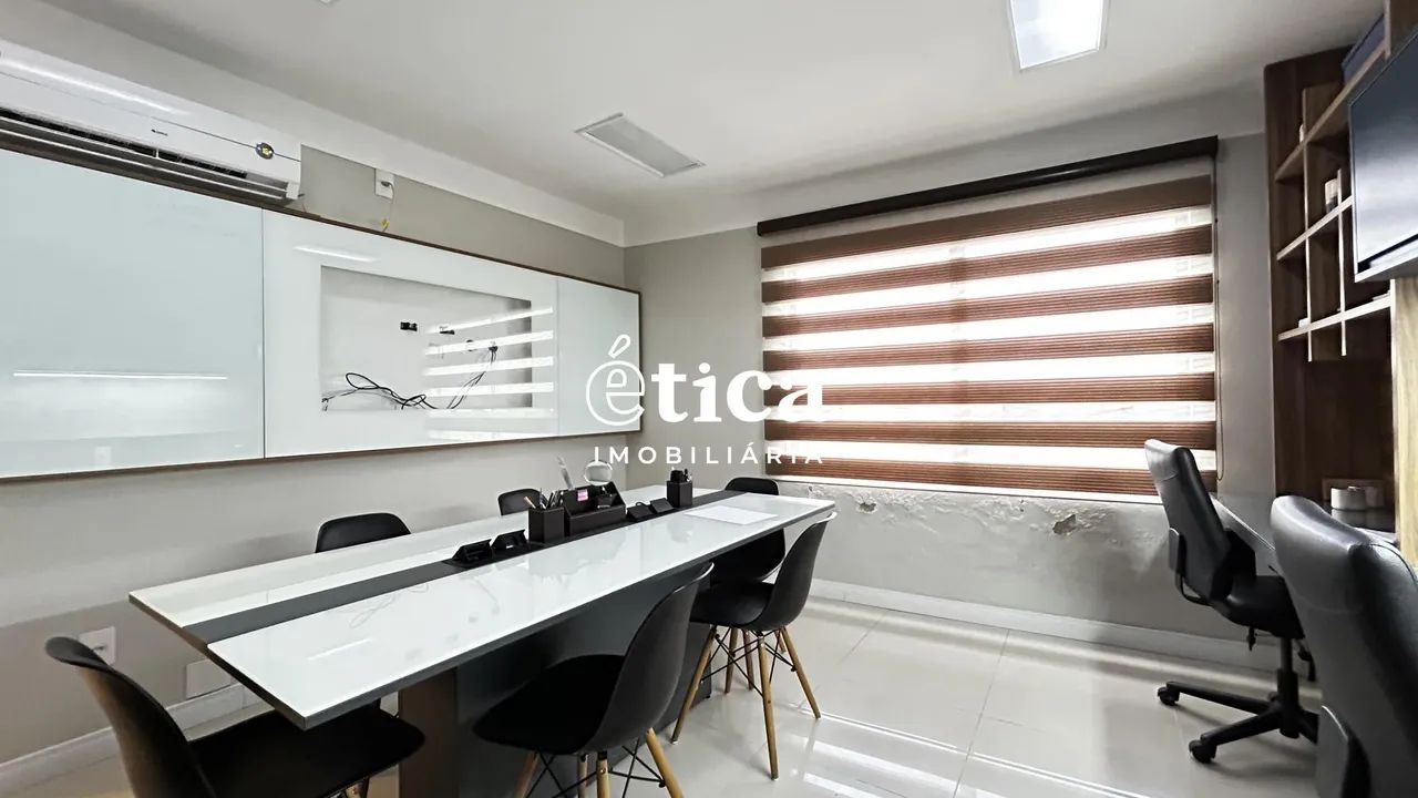 Sala Comercial Mobiliada com 70 m² e 2 Vagas de Garagem para Locação - Foto 2