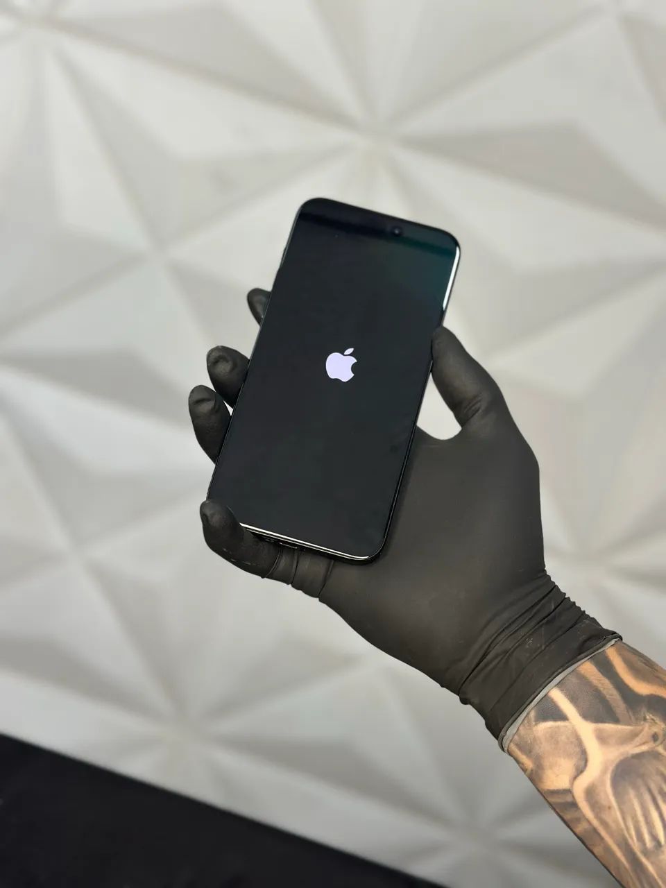 iPhone 15 Pro Max Preto - 256GB - Celulares e Smartphones
