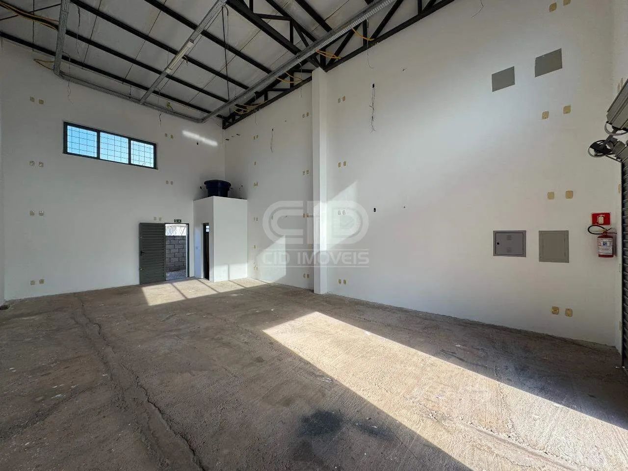 Salão Comercial com 70m² na Avenida dos Florais - Foto 4