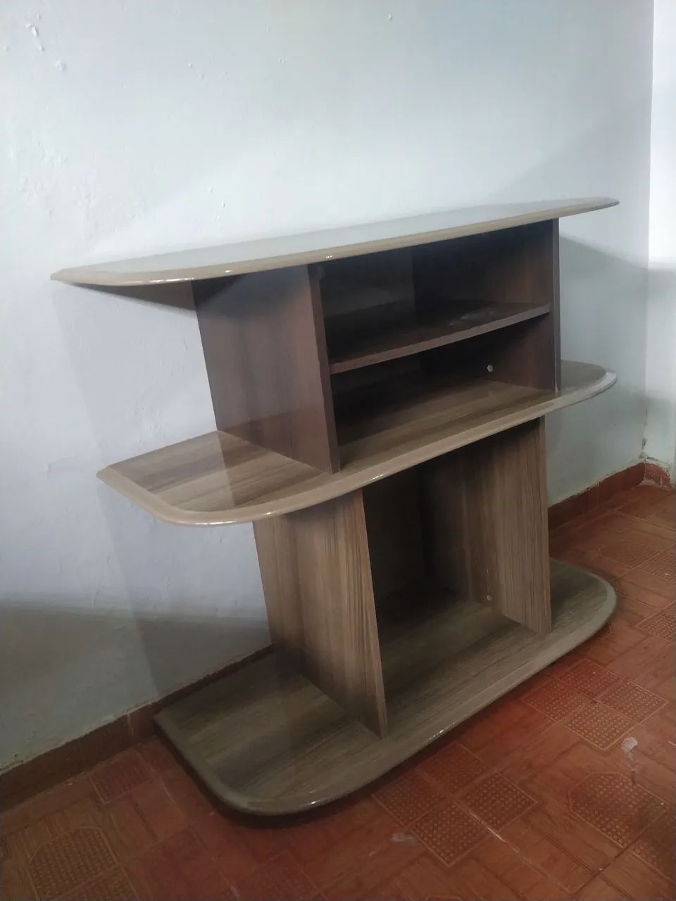 Rack/aparador marrom de MDF