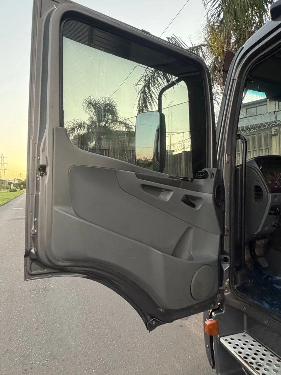 Atego 2425 2012 baú 12 metros  - Foto 9