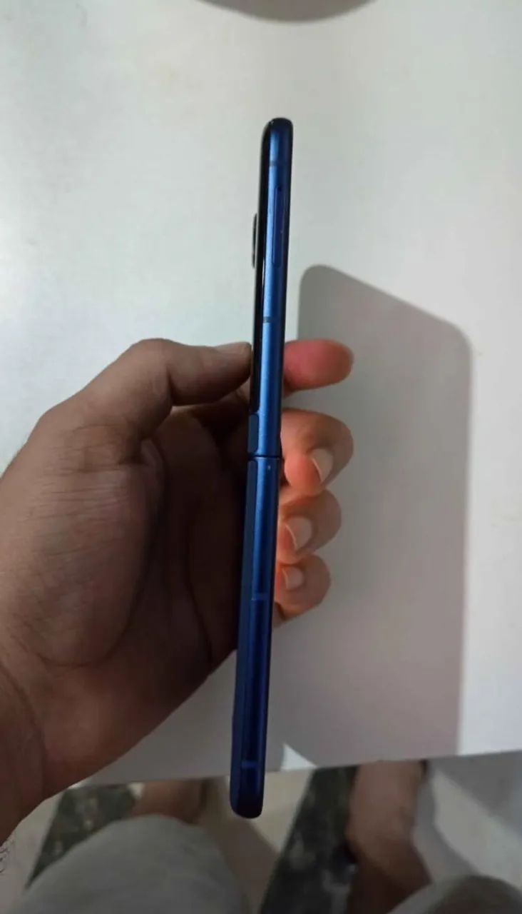 Vendo ou troco motorola razr60 - Foto 4