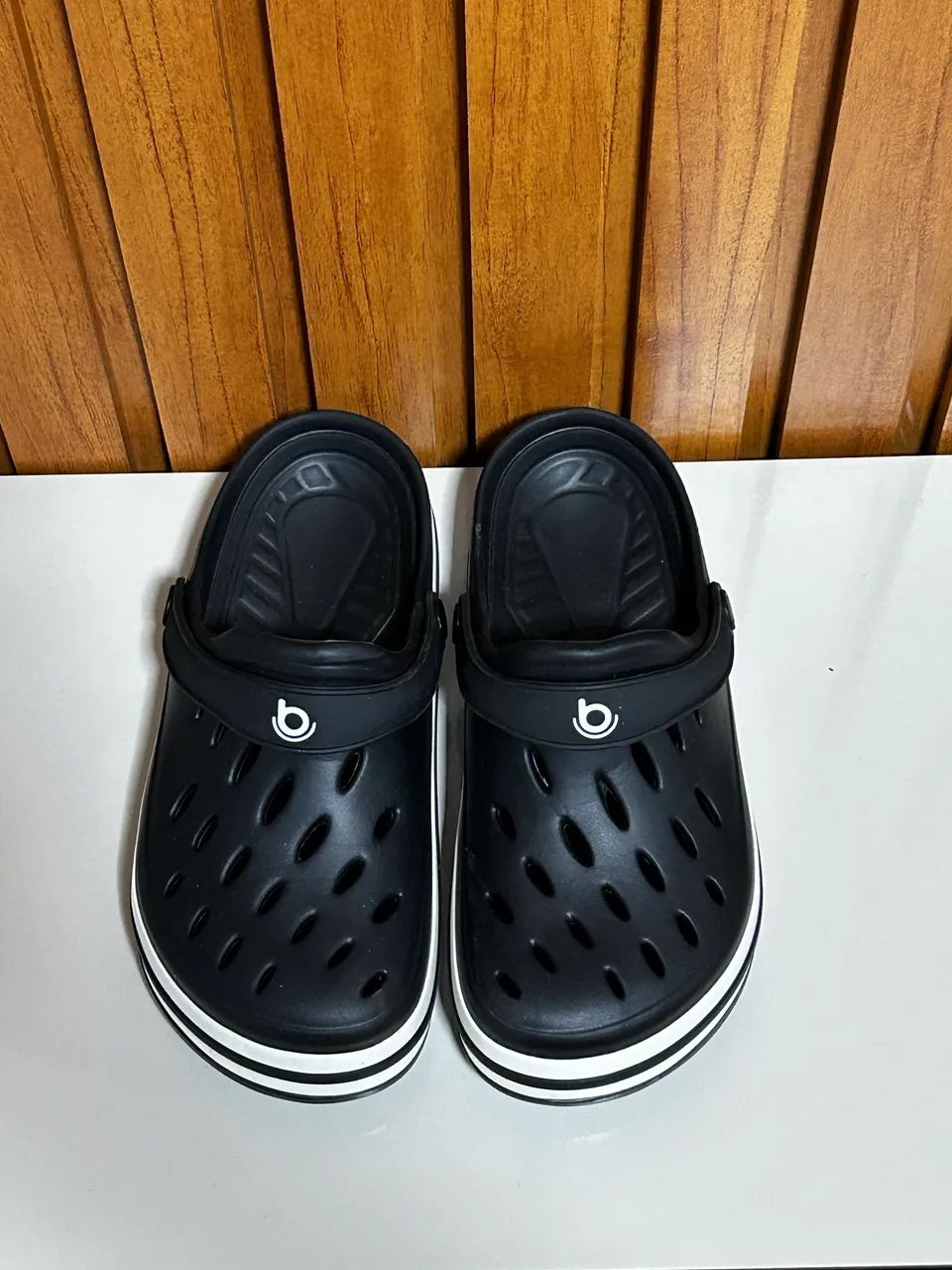 Sapato estilo Crocs
