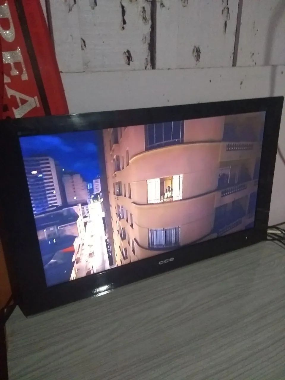 Tv 26p cce ótima 200reais - Foto 2