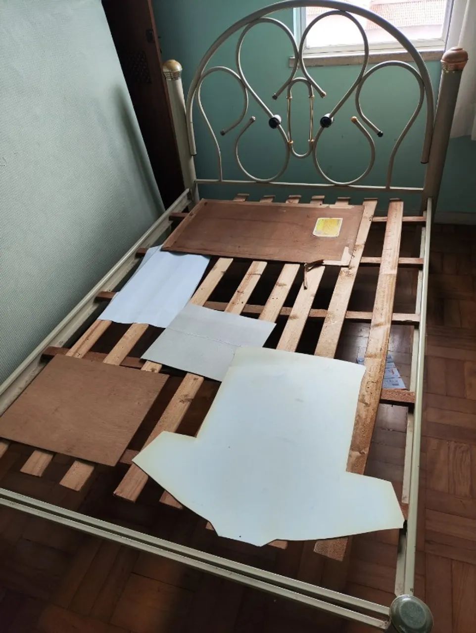 Cama de casal com colchão base metalica - Foto 3