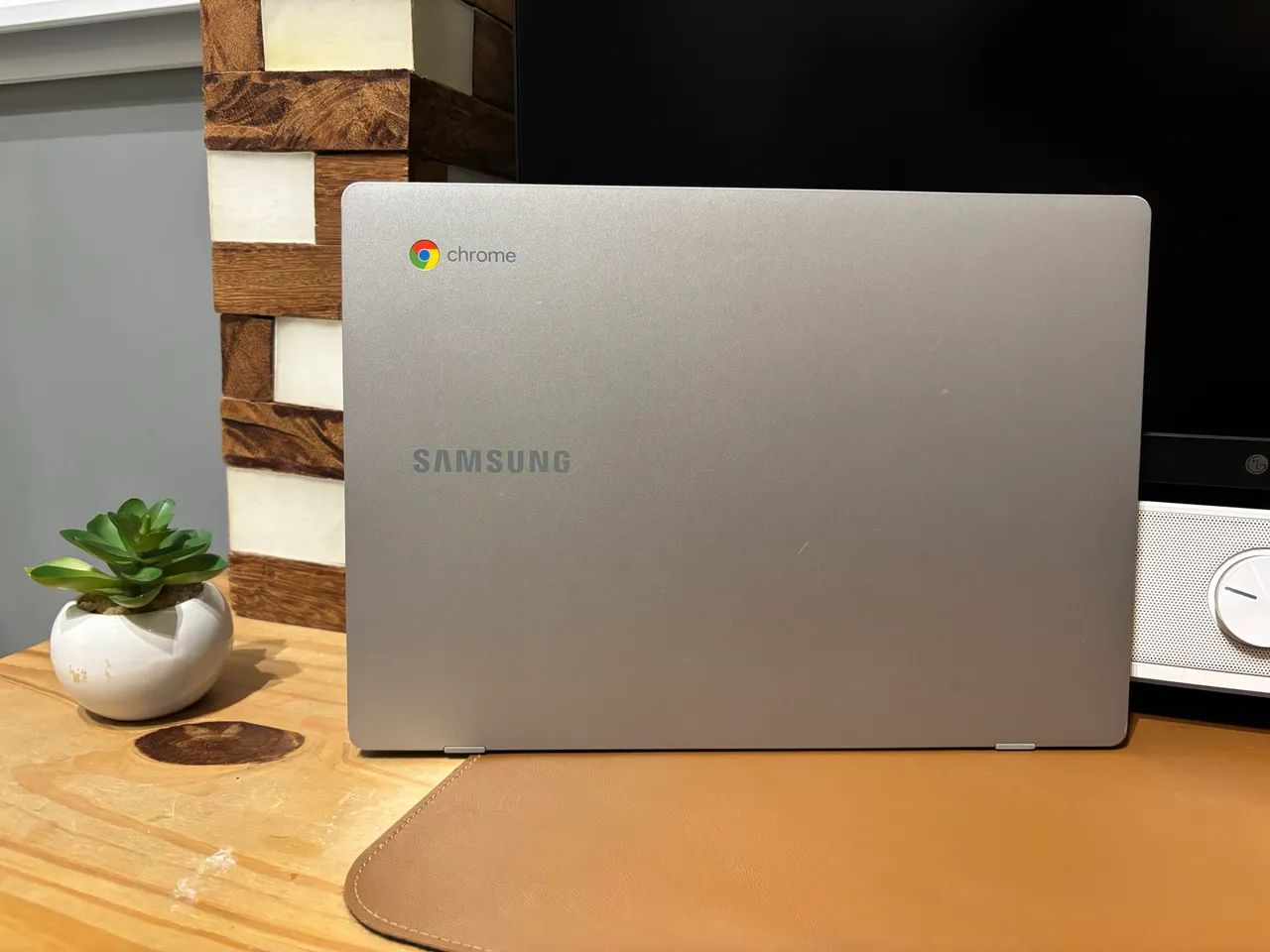 Chromebook Samsung 4 32gb SSD Celeron n4000