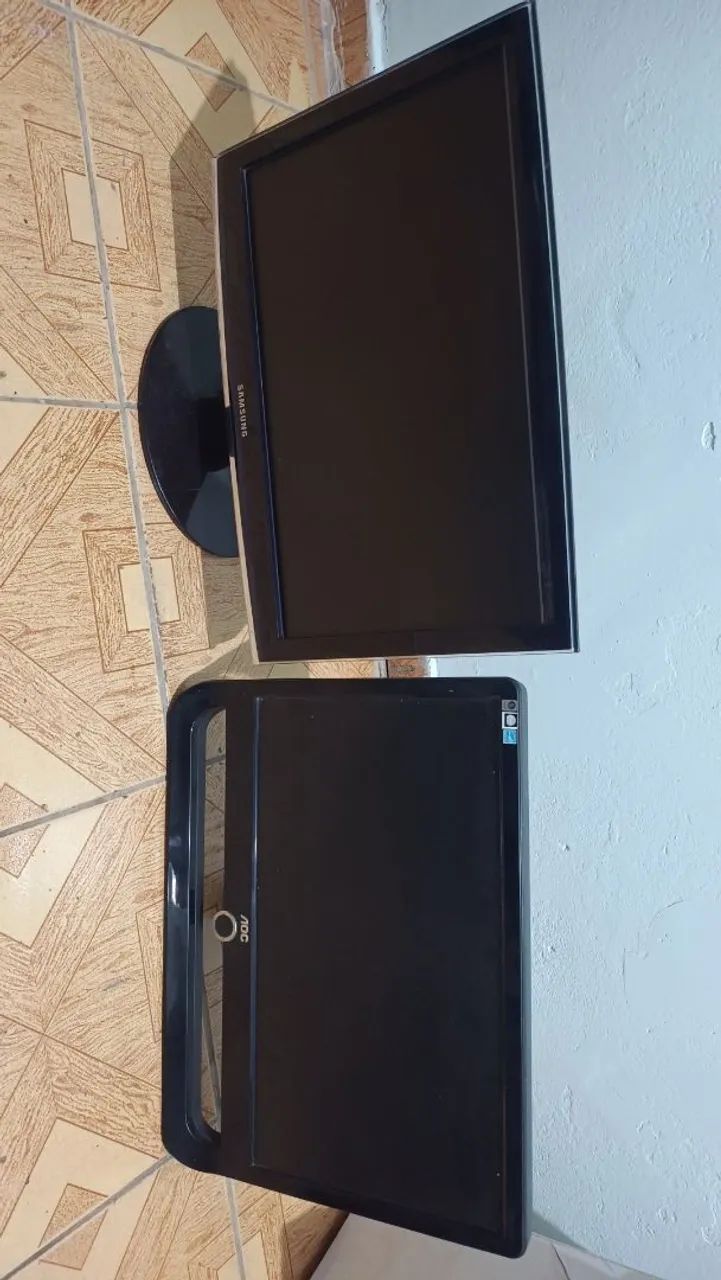 Monitor Samsung e AOC 