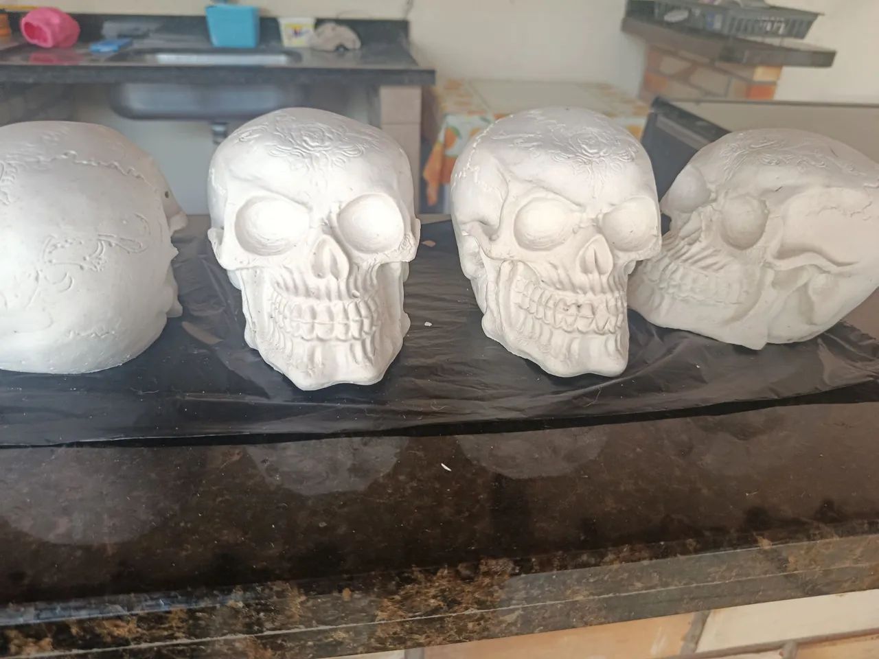 Caveira em gesso  - Foto 5