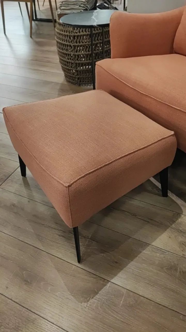 Poltrona Giratória e Balanço + Puff - Foto 5