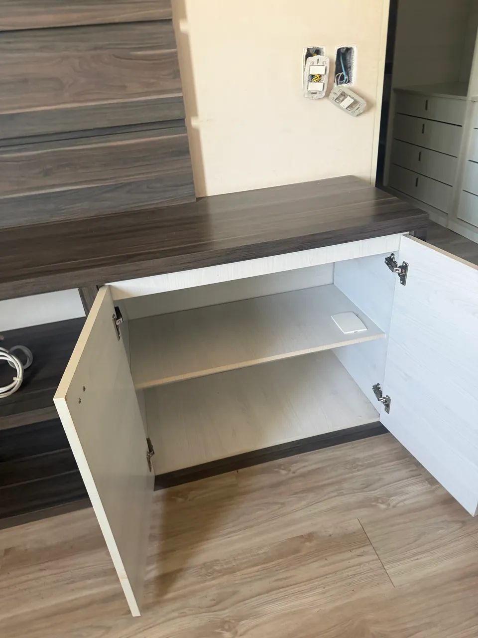 Lindo painel com móvel  rack  - Foto 4