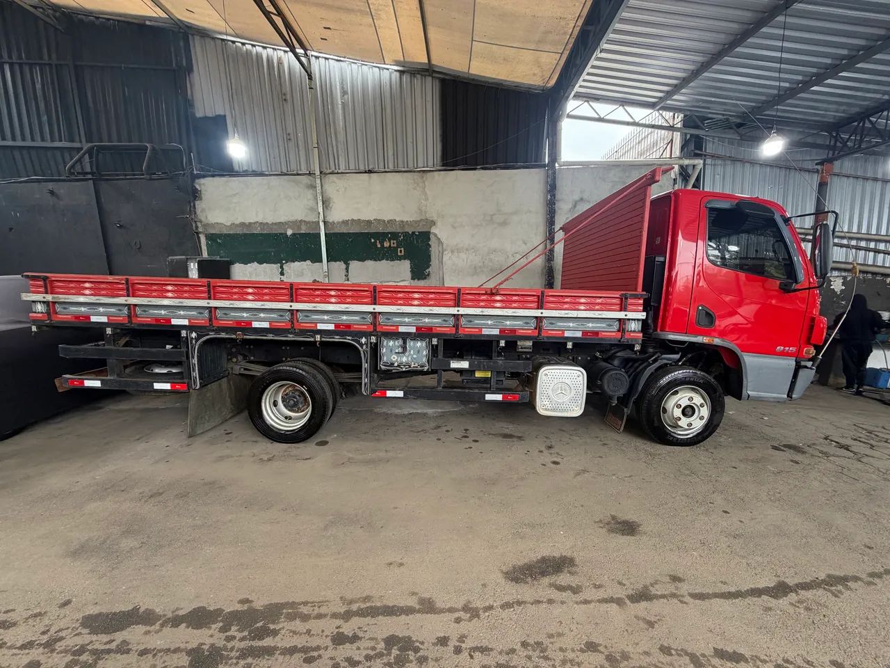 Caminhão Mercedes 815  - Foto 4