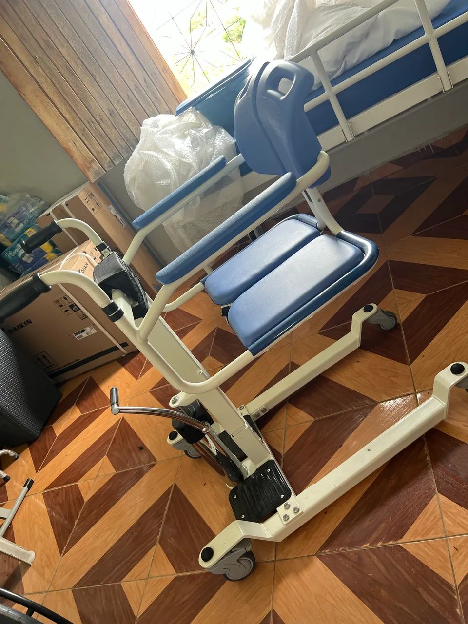 Cadeira de transferência - Foto 4